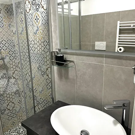 شقة Moderno Bilocale Vicino Navigli E Bocconi ميلان